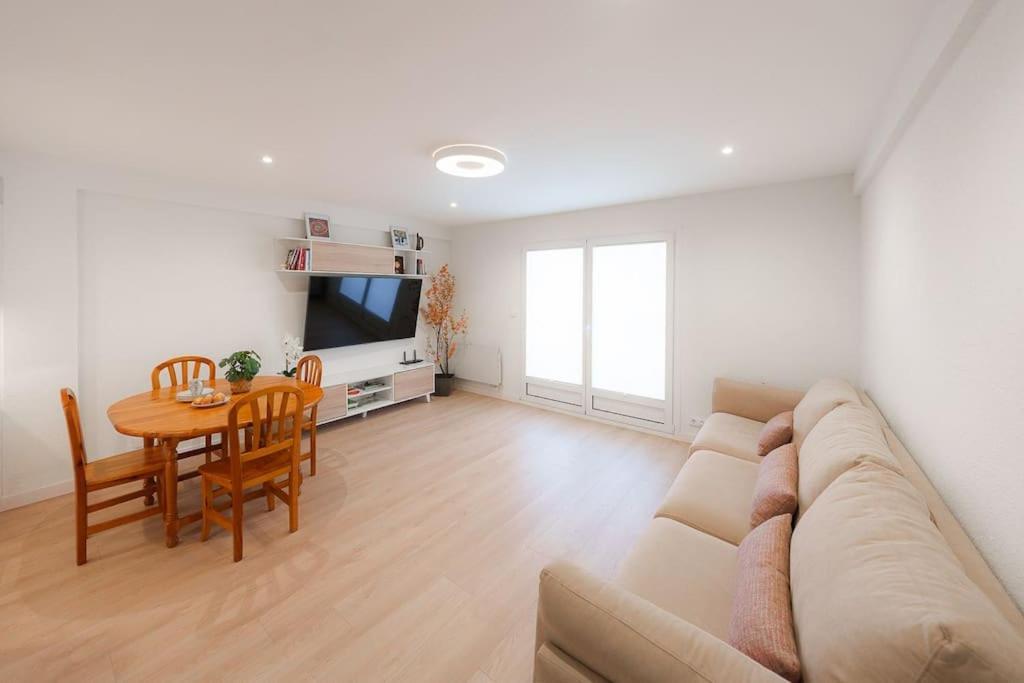 El Ventanal De Collarada Apartment วิลยานัว ภายนอก รูปภาพ